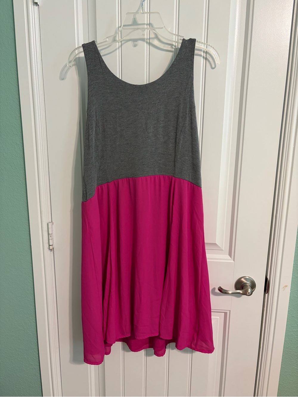 Apt. 9 Gray and Fuchsia Sleeveless Colorblock Dress